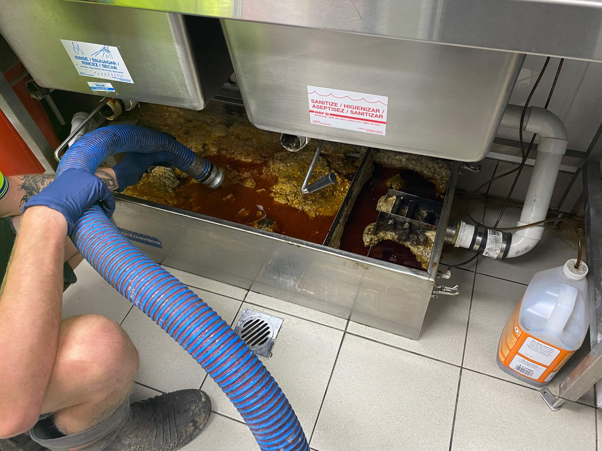 Grease Trap Cleaning in Paris